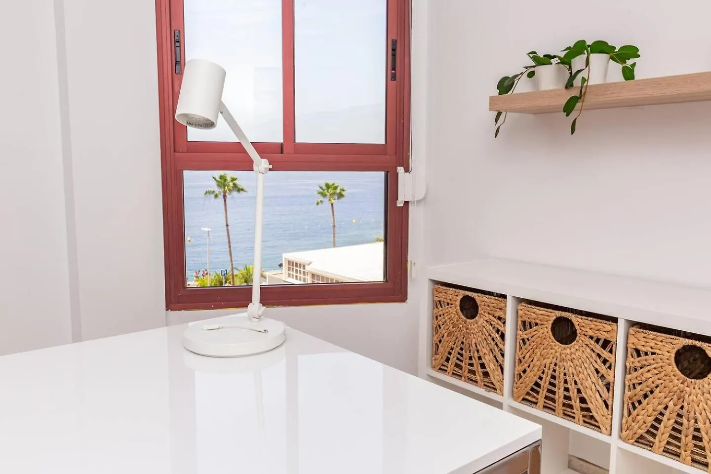 Radazul Beachfront Apartment 0*,  Испания