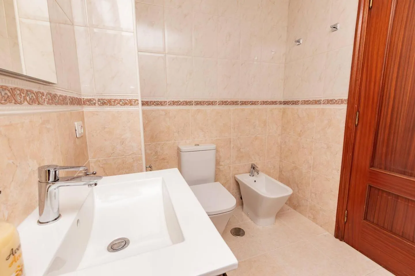 Radazul Beachfront Apartment