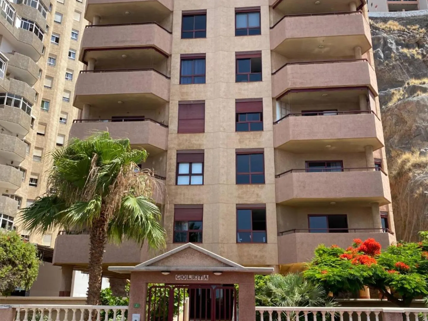 Radazul Beachfront Apartment