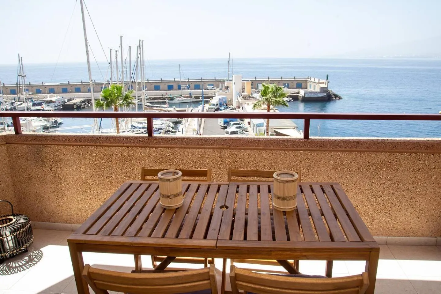 Radazul Beachfront Apartment Spain